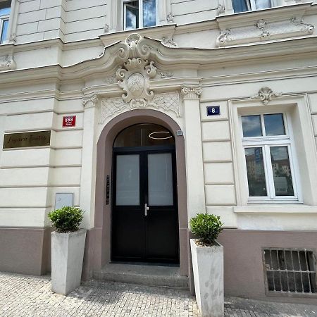 Figaro Suites Prag Exterior foto